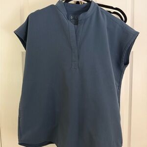 Figs Rafaela Dark Harbour Scrub Top